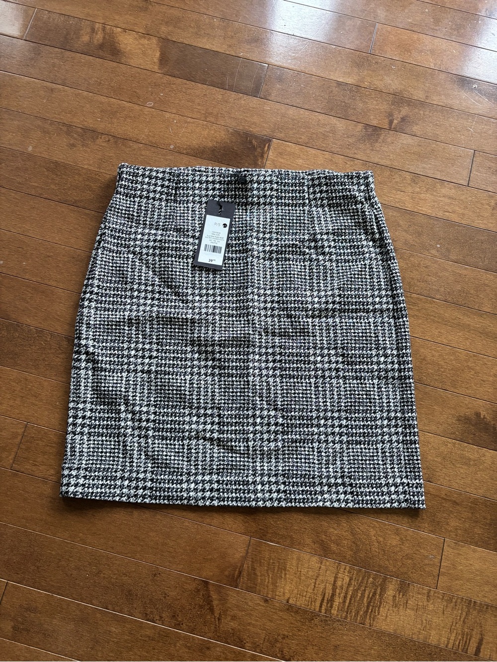 Dynamite Black & White Houndstooth Pencil Skirt